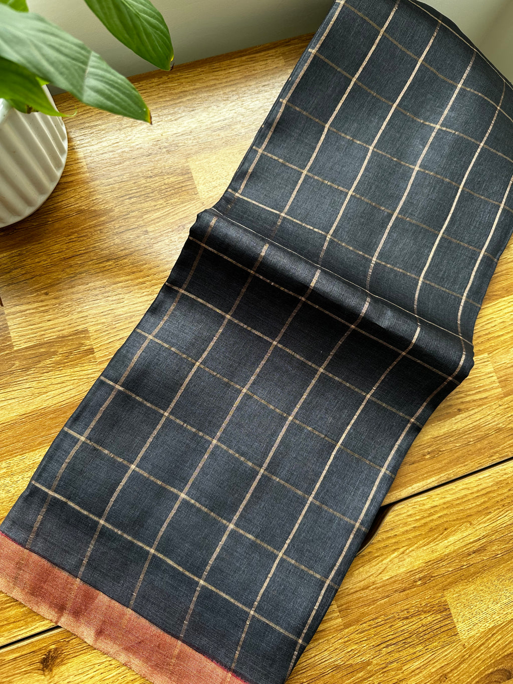 Handloom Tussar checks